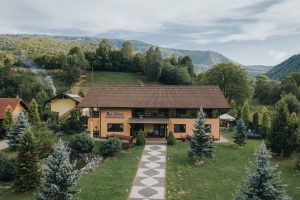 20211111-185743-167678